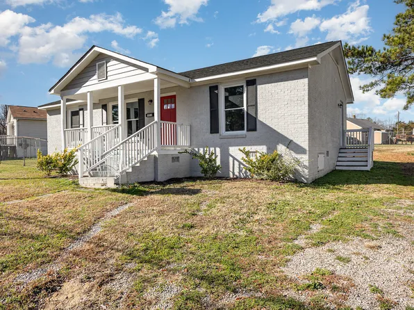 1013 N Pinkston St, Henderson, NC 27536