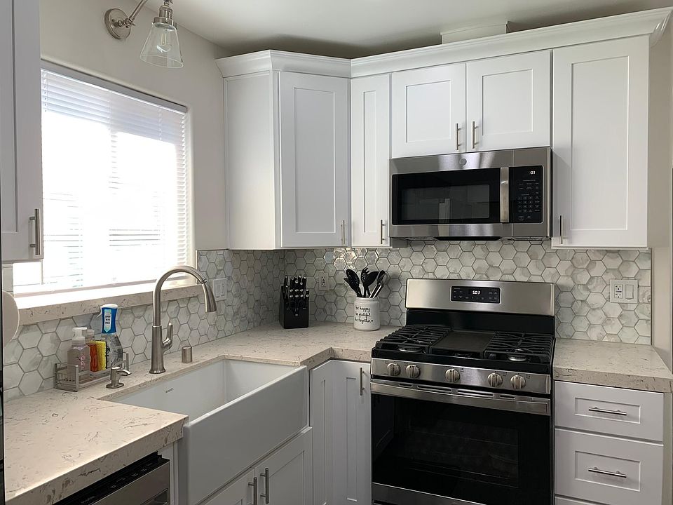 1st image of 4288 67th St