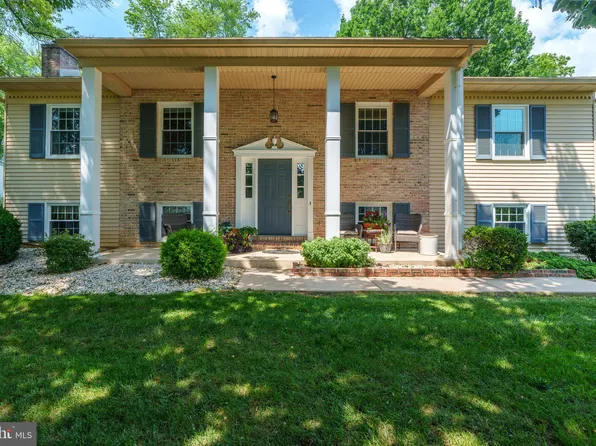 119 Pleasant View Dr, Lititz, PA 17543