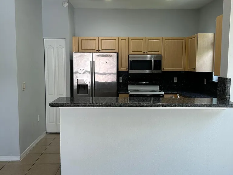 1412 Seminole Palms Dr — Photo 6