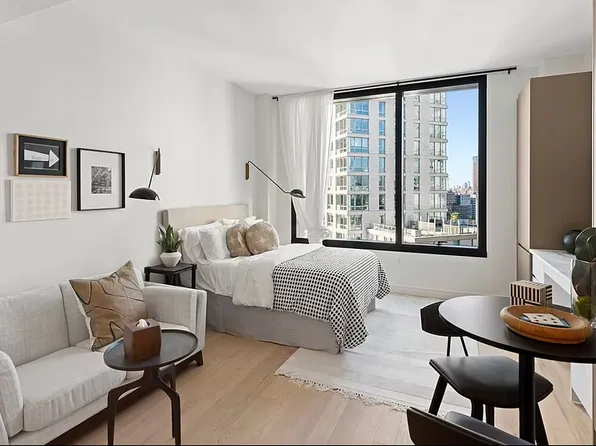 45-30 Pearson St #17E, Long Island City, NY 11101