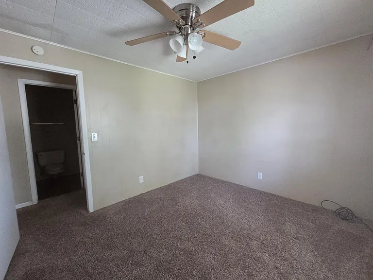 1516 Hale Dr — Photo 9