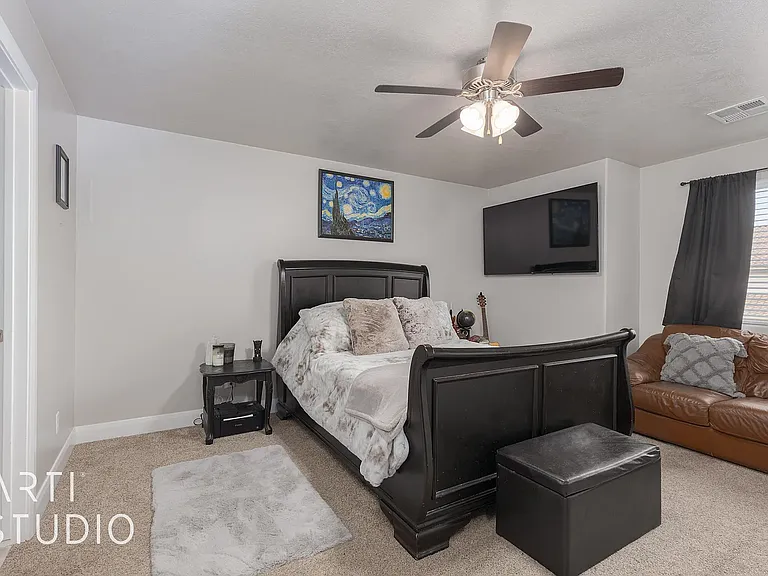 150 N 1100 E #60 — Photo 11