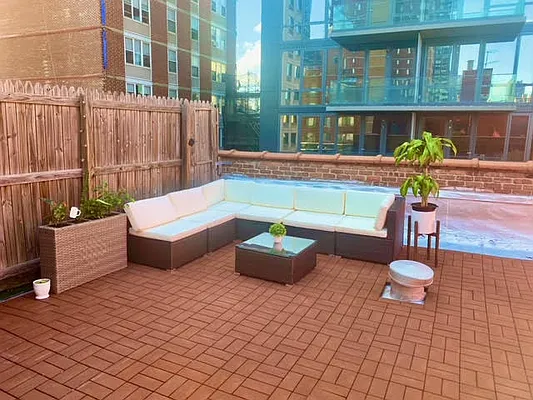 Rented by Compass | media 14