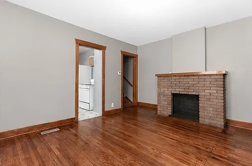 1554 N Market St — Photo 13