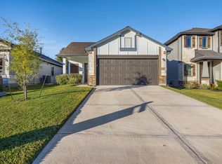 1019 Indian Paint Dr, Bellville, TX 77418