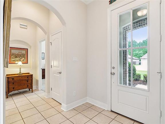 3rd image of 209 Beebalm Cir