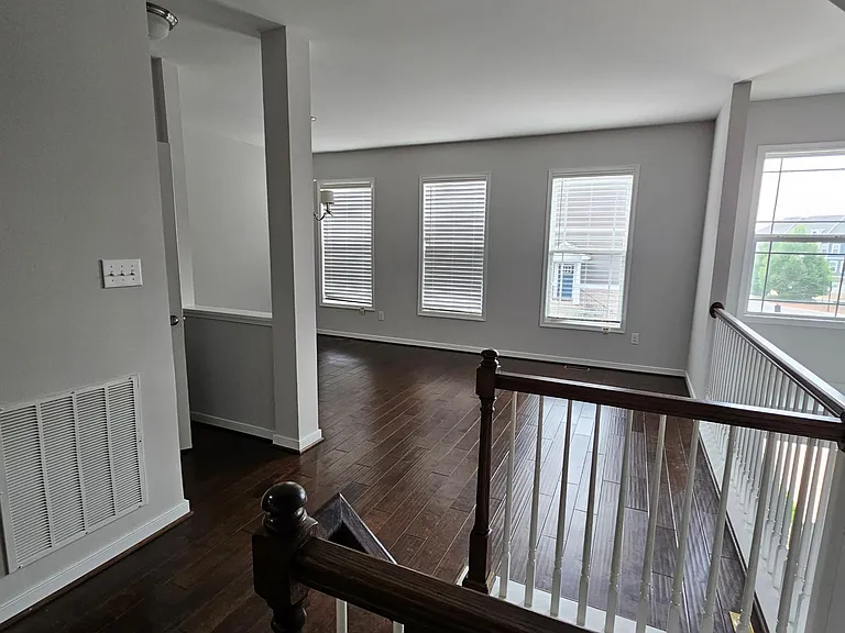 Main Floor - Powder room, Closet, Dining