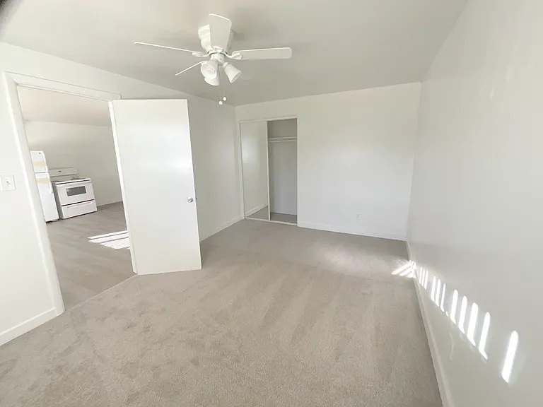 Lampliter Apartments — Photo 33