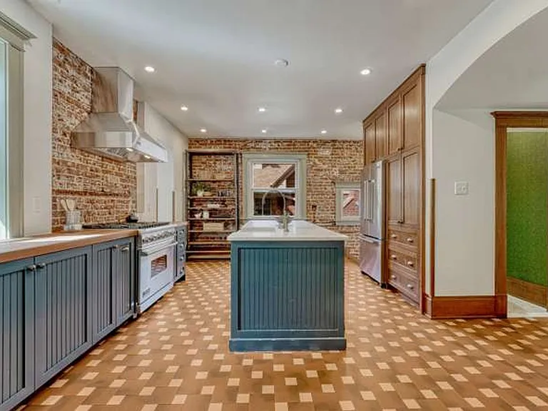 777 N Williams St — Photo 32