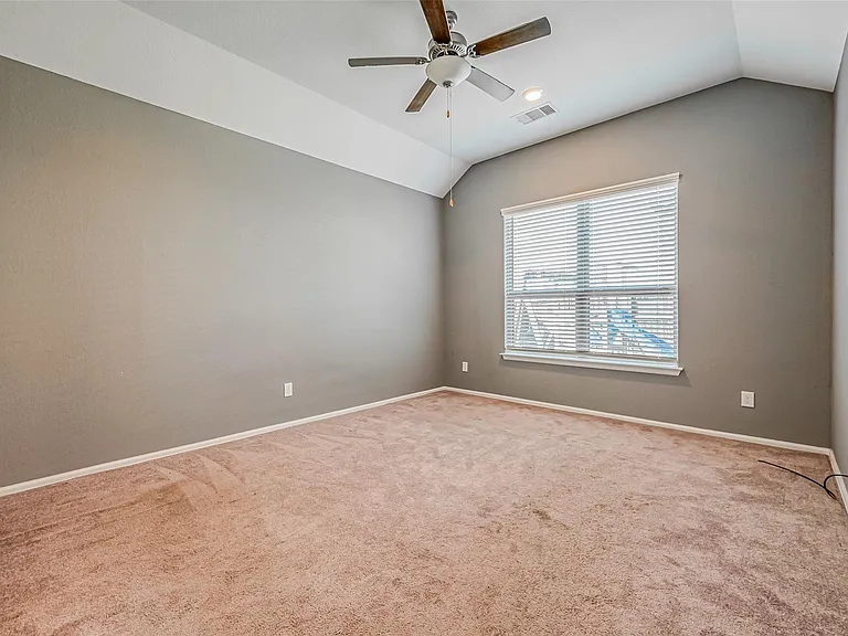 7603 Rainy Valley Ln — Photo 8