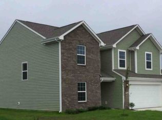 2215 Scarlet Ct, Shelbyville, IN 46176