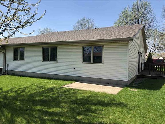 3rd image of 731 Southlawn Ct