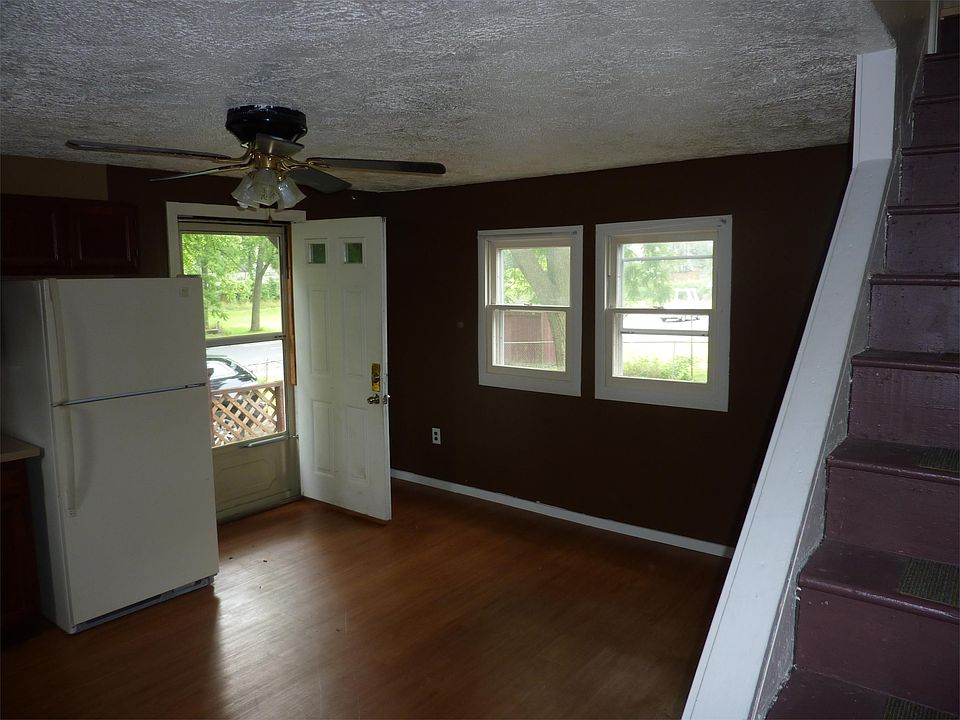 1st image of 228 Canandaigua St #3