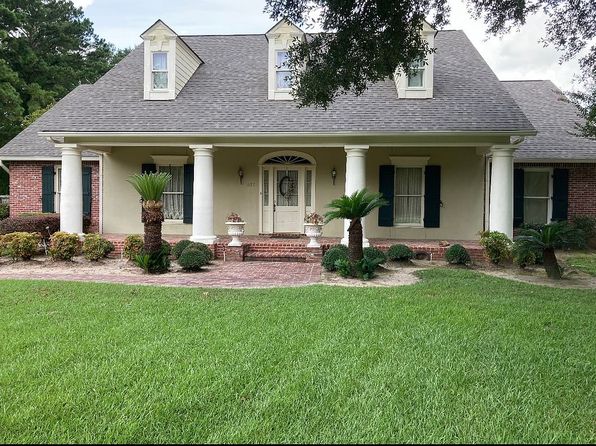 817 Woodleigh Dr