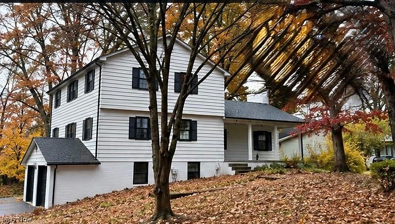 1st image of 659 Howland Wilson Rd NE