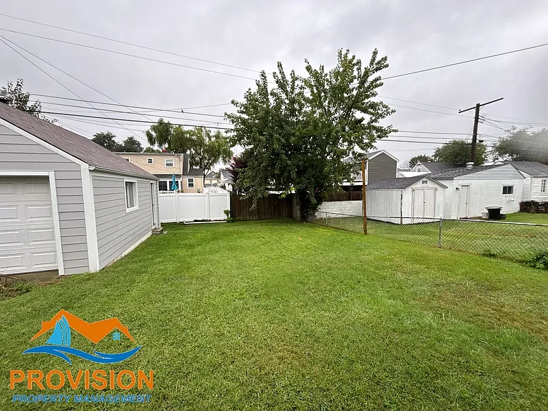 2 bed, 1.5 bath, 1215 sqft, $1,950 — Photo 4