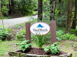 150 Rolston Rd, Moretown, VT 05673