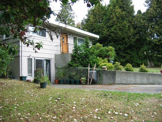 2nd image of 302 NE 159th St