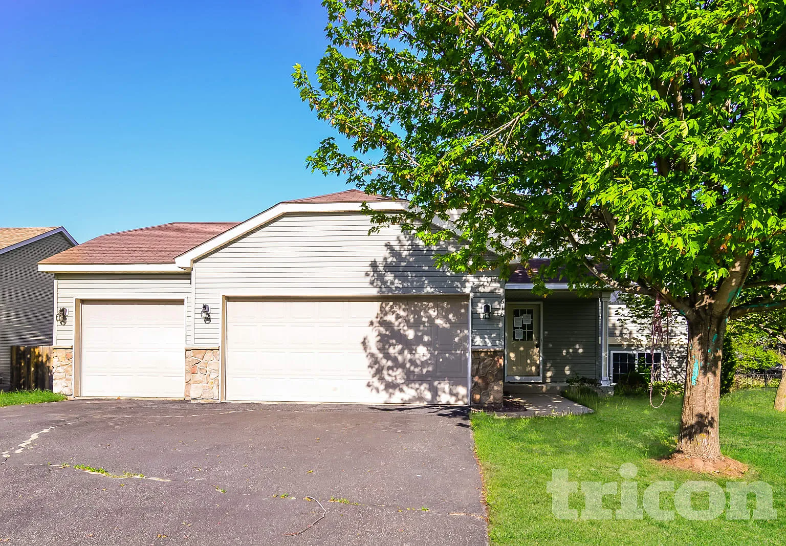 618 Dillon Avenue N Montrose MN — Photo 1