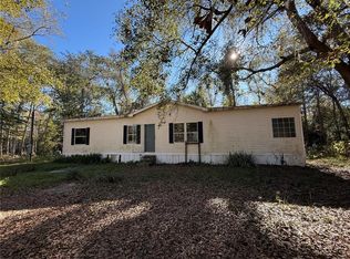 132 Pond Side Trl, Hawthorne, FL 32640