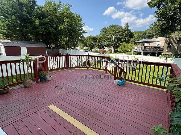 465 Chandler St — Photo 12