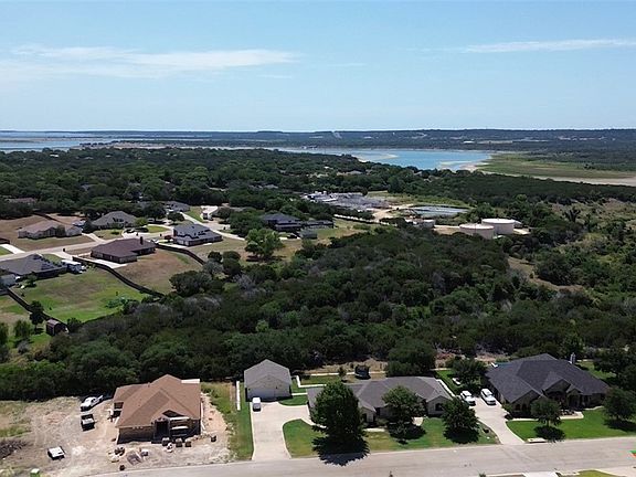 3rd image of 3906 Del Rey