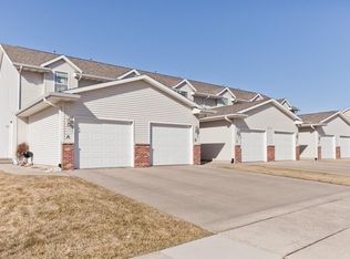 3620 Banar Dr SW UNIT B, Cedar Rapids, IA 52404