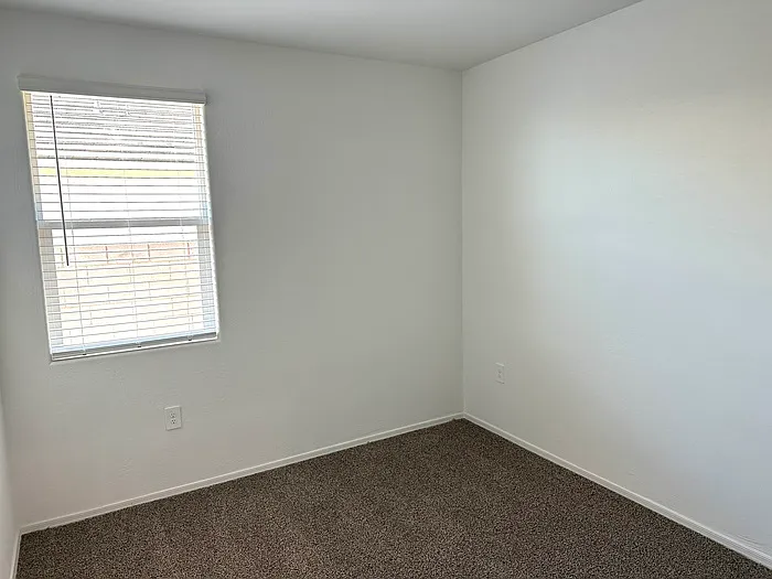 1567 E Fletcher Dr — Photo 19