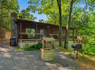 3430 Bear Mountain Ln, Sevierville, TN 37876