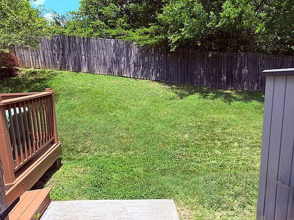 3rd image of 10401 Almanac Ln