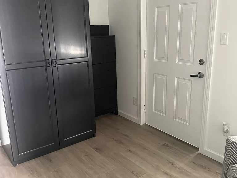 7907 Louise Ave — Photo 1
