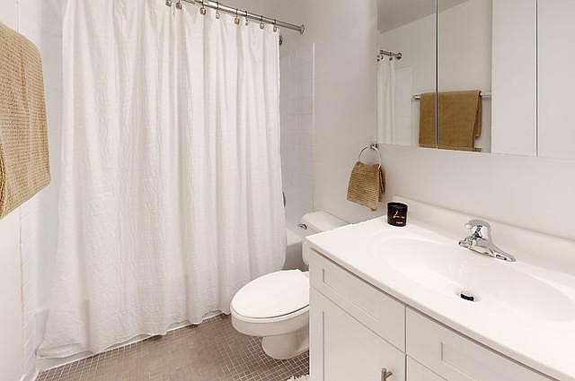 1st image of 244 E Pearson St #26ehmp4ju