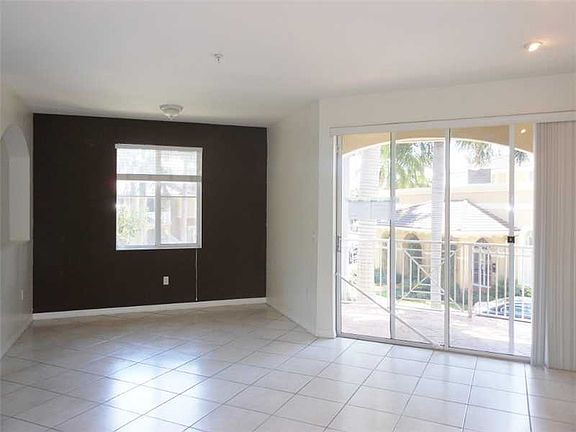 3rd image of 8970 W Flagler St APT 213