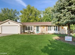 720 S 12th Ave, St Charles, IL