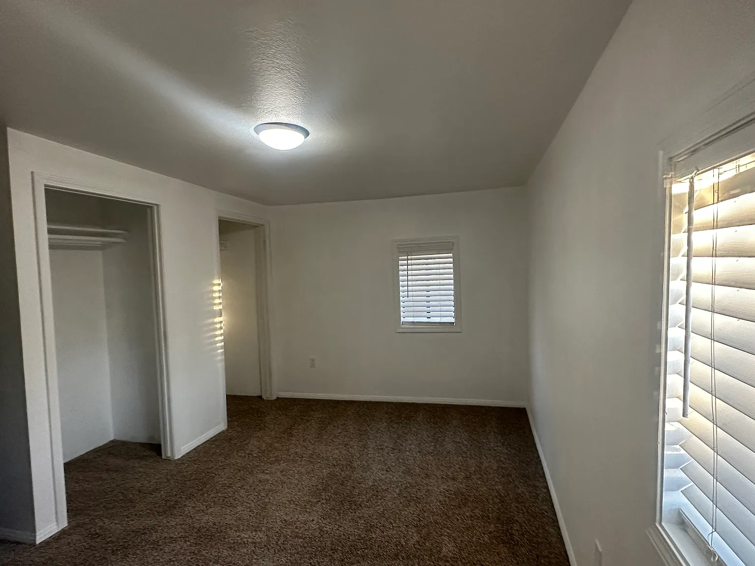 404 S San Francisco St — Photo 2