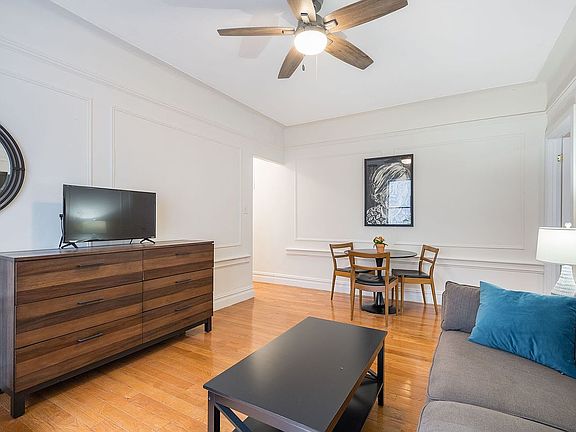 4th image of 77 Eastern Pkwy APT 2D