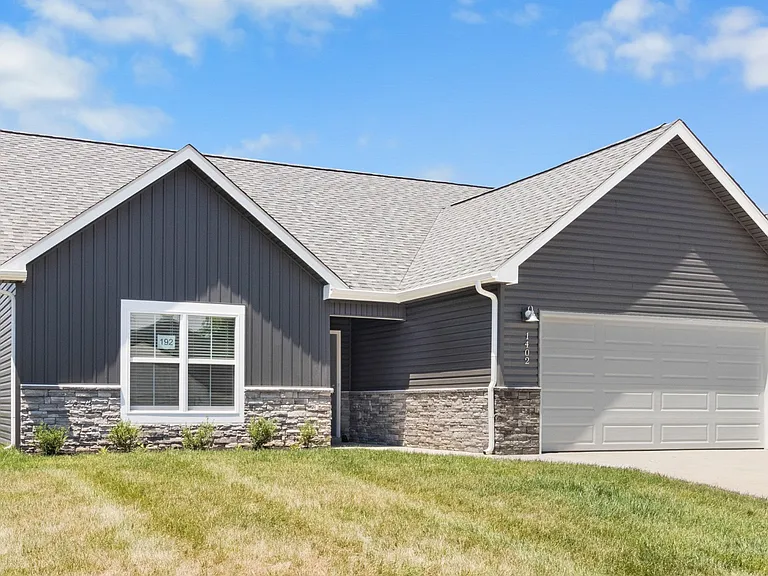 1402 Dan Brown Dr — Photo 6