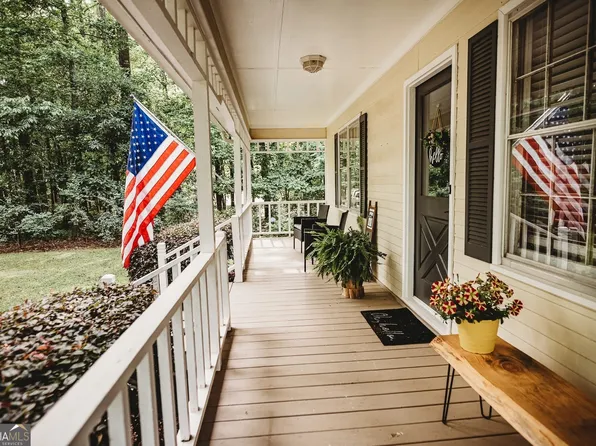 214 Rebecca Cir, Griffin, GA 30224