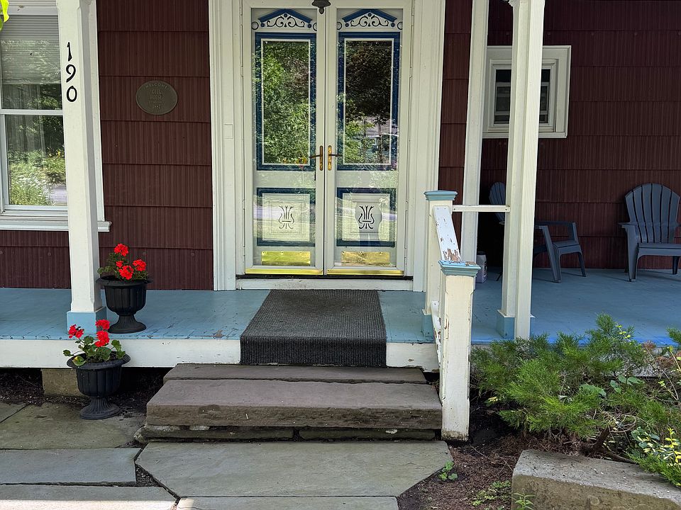 Front Entrance with Porch to sit