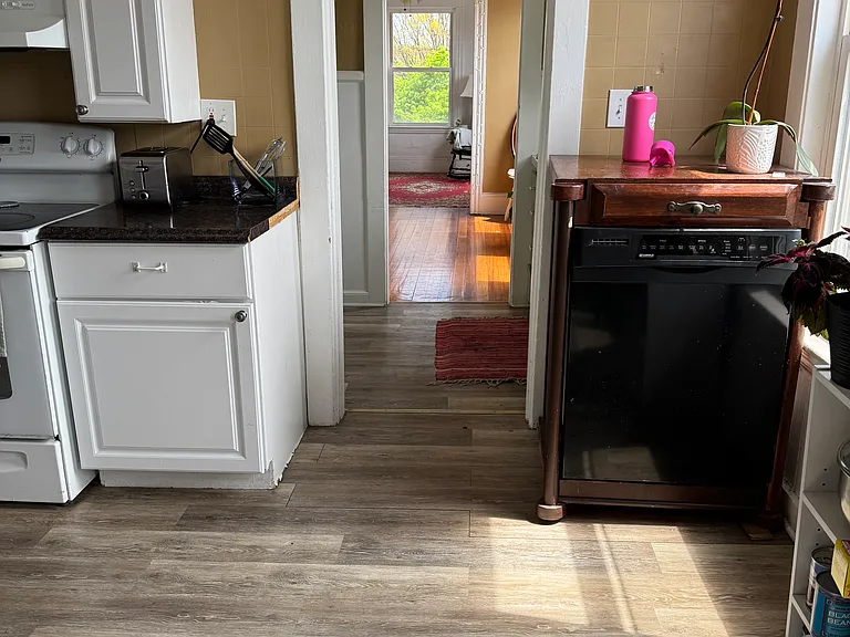 270 Washington St #5 — Photo 9