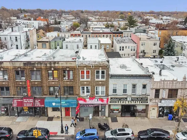 62-22 Myrtle Ave #Hse, Ridgewood, NY 11385
