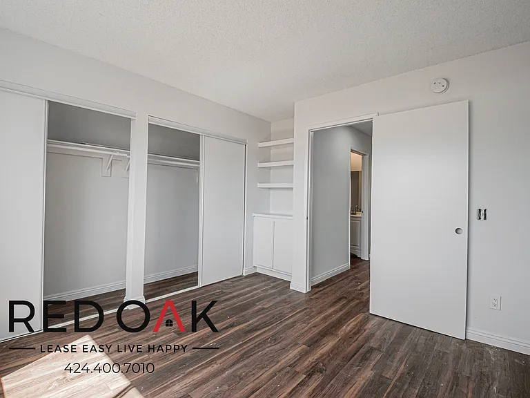 10346 Commerce Ave #6 — Photo 19