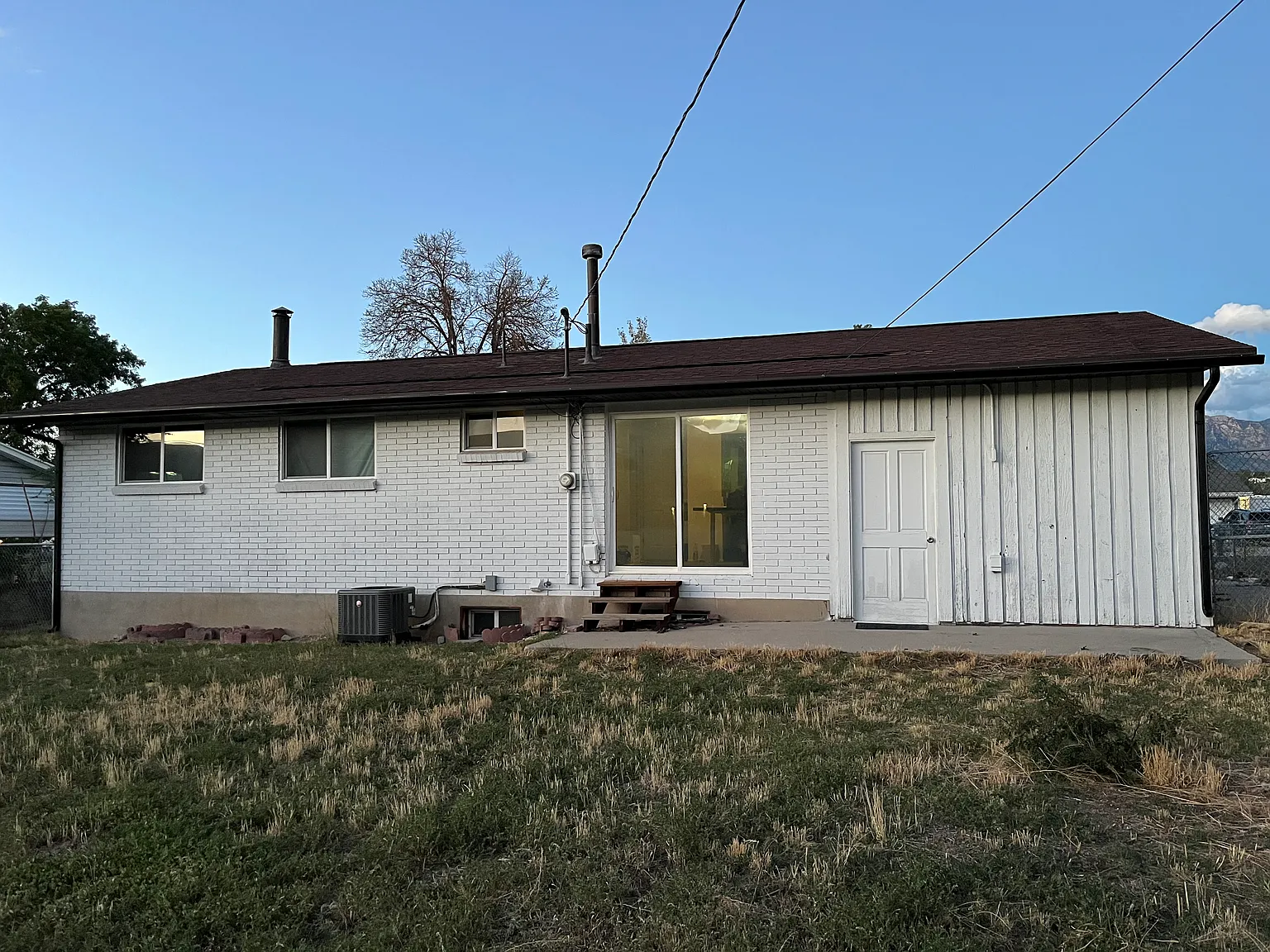 4 bed, 2100 sqft, $850 — Photo 2