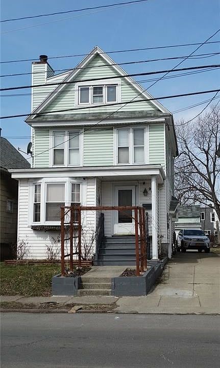1st image of 90 Ontario St