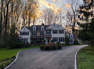 402 Dutton Mill Rd, Malvern, PA 19355