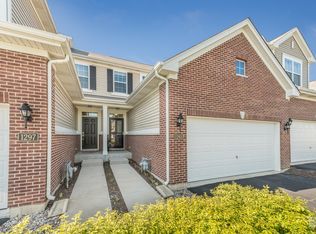 1293 Church Ct, Aurora, IL 60502