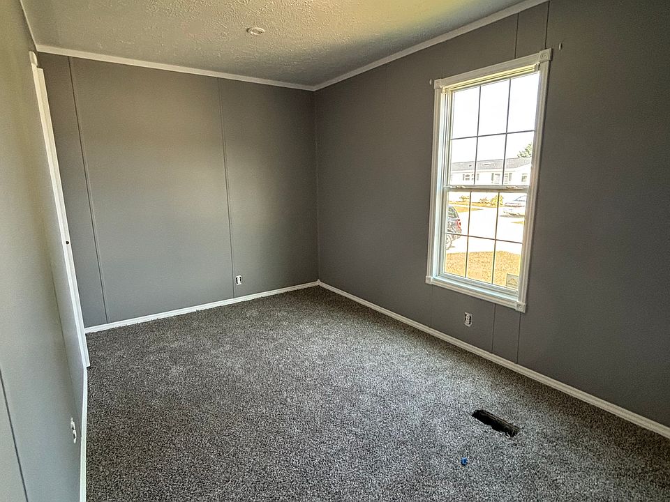 1st image of 818 Pepperwood Pl #204