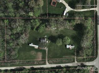 3359 Singer Hill Ln, Cedar Rapids, IA 52411