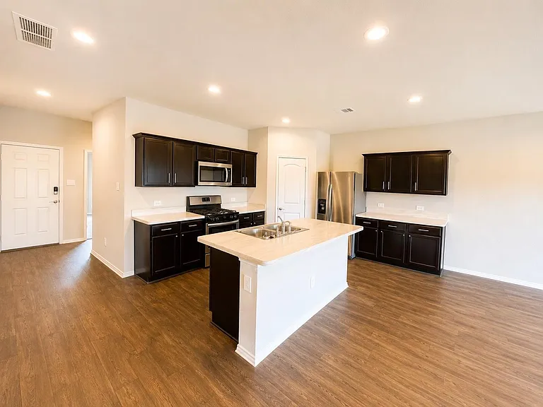 21460 Rustic Elm Dr — Photo 3